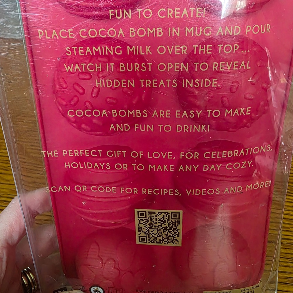 Handstand Kitchen I Love Cocoa Bombs Silicone Mold Red 6 Cavity BKS-HCBC8 NEW - Picture 5 of 6